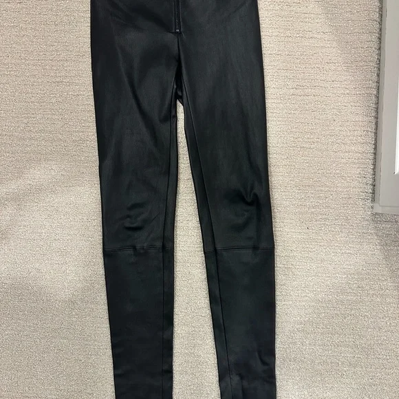 New Alice & Olivia leather leggings